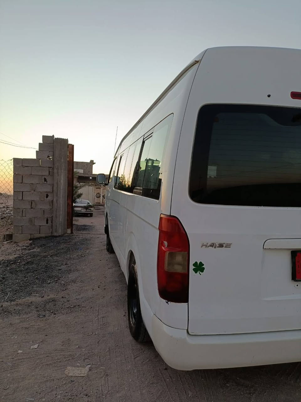 جنبي 2012بصره تحويل محرك توه مشدود تخم تاير جديد حداديه بيه صبغ دوائر فقط وبيه بل الغد  طخة خفيفه سعر 100 وبيه مجال بسيط مكان سياره (بصره . الزبير)
 واي استفسار ***********
