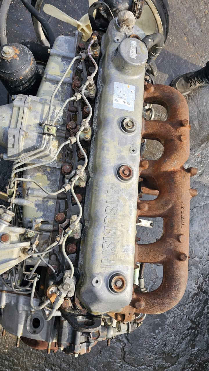 بيع محرك مستبيشي ٦ سلندر العنوان بصره *********** عدنان ***********عدنان
