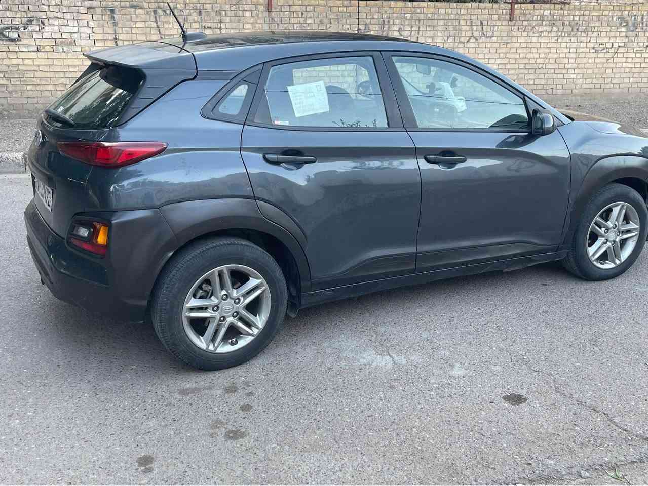 السلام عليكم 
هونداي كونا 2019 لون وصاصي غامق 
رقم سليمانيه الدولي الجديد  تحويل مباشر 

حادثها فقط خشم البنيد ونصبغ مباوك يعني قطعه وحده صبغ 

امواصفاتها :- 
شاشه كبيره 
كاميرا دواره 
مانع انزلاق ومانع انحدار 
كرووس سرعه 
3 انظمه قياده
ويل كب كبير 
تحكم ستيرن 4 جهات وباقي المواصفات الاعتياديه المعروفه 

السعر 127 ورقه

للاستفسار :- مكان السياره بغداد الصليخ *********** بغداد, العراق
