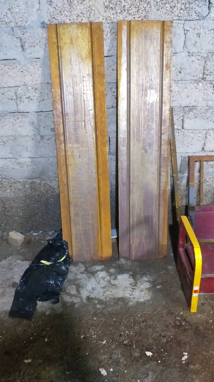 كراسي ستوته صلطان وصفحه مال بدي وزوج جاملغات تسكام وبليتات مال بدي
***********
