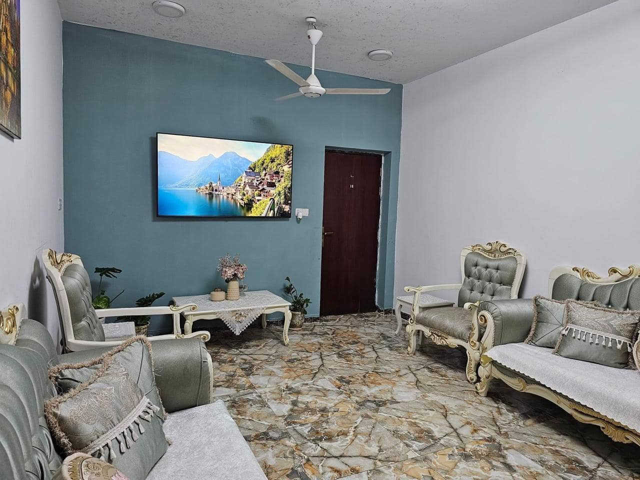 🏠بيت طابو صرف  لبيع 🏠

. ((((🏢🏢🏢🏢 🧿🧿🧿)))) ⭕

الموقع // ابو غرق خلف بانزيخانه اليسار حي الحسين 
 
المساحـــة الكليه / 180 مً

الواجه / 9

ملاحظه / البيع بسعر مناسب 

التفاصيل // طابقين يحتوي ع غرفتين نوم صاله هول مطبخ كراج سياره حديقه صحيات 

السعر :  ***********  محمد الجنابي المدهش  للعقارات
