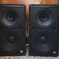 سماعات • اصلي ايطالي • ١٢انش ١٨انش