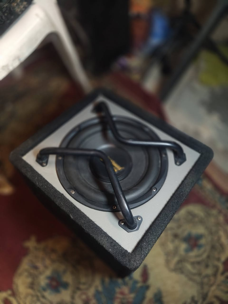 السلام عليكم.. للبيع قطع سيستم صوت سيارة، الغراض شغالة ومية مية:
​مضخم صوت (Amplifier) نوع Phoenix Gold QX300.4:
​ماركة أصلية معروفة بنقاوة الصوت، 4 قنوات.
​النظافة الخارجية 80% والجهاز شغال طبيعي وبدون أي عطل.
​ساب ووفر (Subwoofer) نوع Nuclear Sound:
​ساب ووفر "أكتيف" صوته قوي ونظيف.
​البوكس بلادي مغلف قماش مع أسياخ حماية للسماعة.
​السعر: التواصل على الخاص (وبيه مجال للشراي).
الموقع: بغداد - الأمين الثانية.


**إذا كنت صاحب هذا الإعلان وتريد حذفه لأي سبب، رجاءا أرسل رسالة إلى الدعم الفني**