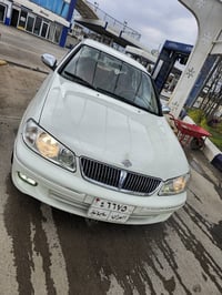 نيسان صني • ٢٠٠٢ • قير عادي