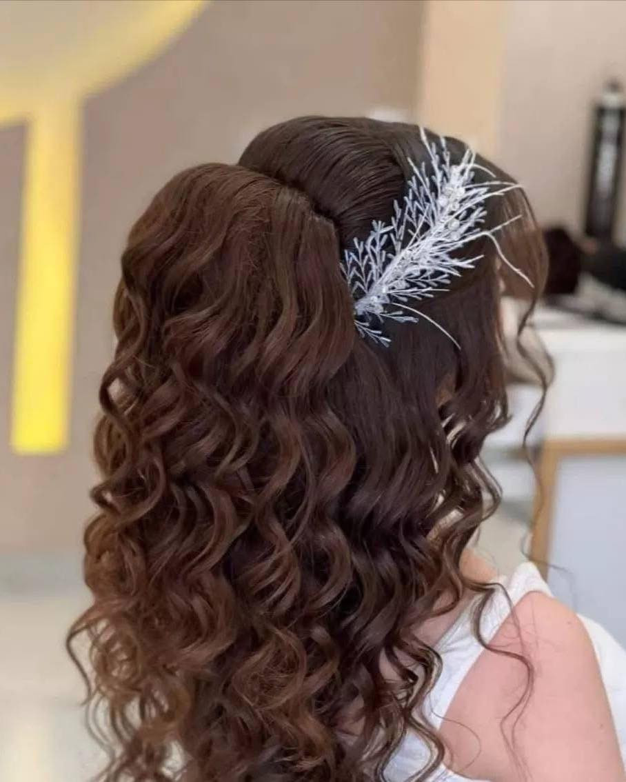 عروض نار🔥 🔥من مركز الماكير شهد بيوتي❤️
حنه وعرس وبدلات جديده مع عدسات ورموش طبيعيه وتنظيف بشره وحف وتنظيف قدم وبودر جسم كل هذه العرض 250 الف فقط 👰💅🎁

الدجيل/شارع القائم مقام/مقابيل مطعم حكاية فوك دكتورة مروة للاسنان
***********
