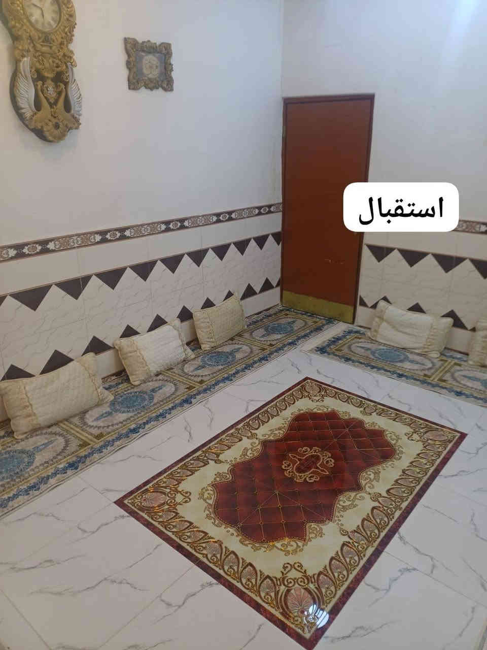 للبيع 75متر زراعي متكونه من غرفه جوه وغرفه فوك قيد الانشاء جاهز  من مطبخ وستقبال وتخاريج للسكن مشموول بتطويب رايده ٣٥ وبي مجال*********** النجف, العراق
