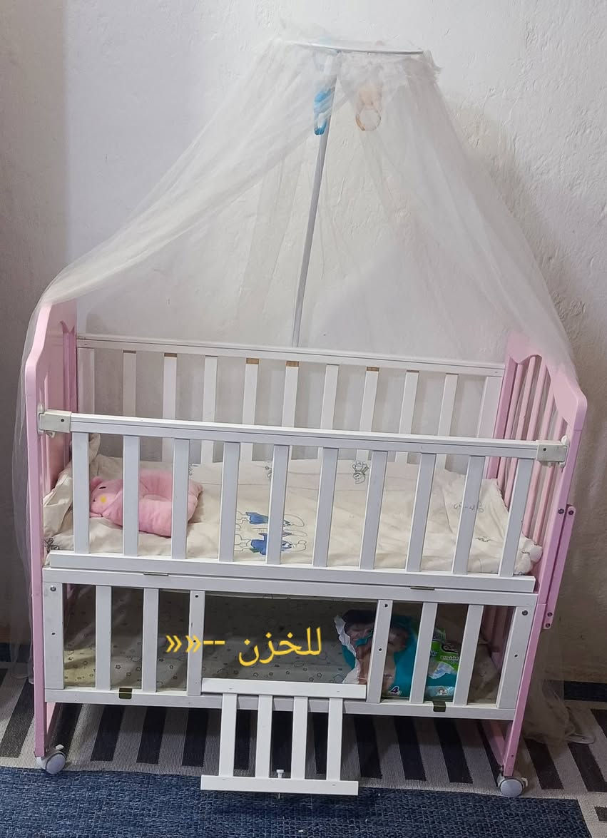 جربايه طفله استخدام قليل مشتىيتها قبل سنتين ب 200 تصغر وتتكبر وبابها ينفتح ع چرباية الأم.بيها مخزن ل حاجيات الطفل . تتحرك وتتوگف . اريدها ب 50 قفل


**إذا كنت صاحب هذا الإعلان وتريد حذفه لأي سبب، رجاءا أرسل رسالة إلى الدعم الفني**