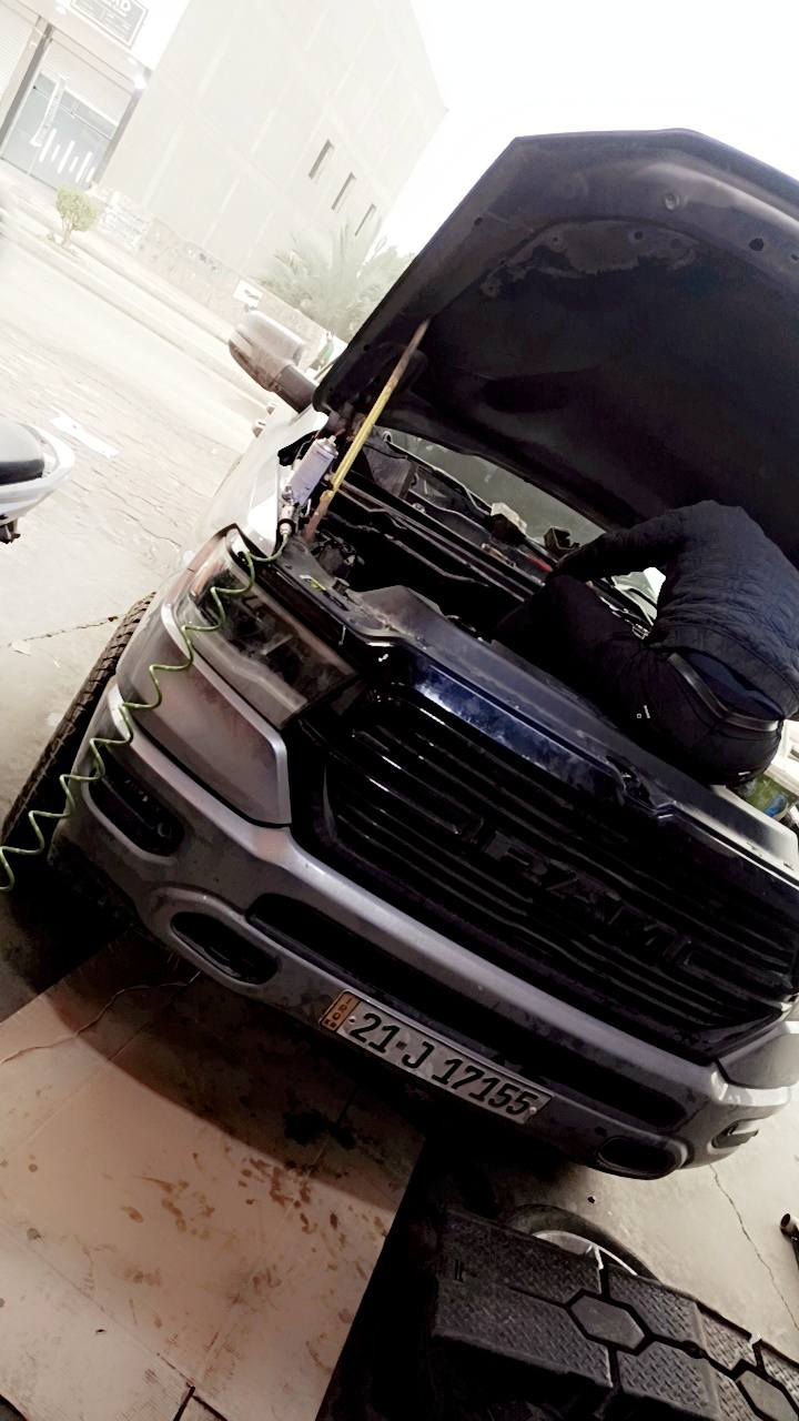 اللهم صل على محمد وال محمد 
احمد دوج جيب 
لتجارة الادوات الحتياطية للسيارات 
وصيانة السيارات كادر فني مختص 
***********
***********
بغداد كمب ساره قرب نادي المشرق مجاور شركه فورد احمد دوج
