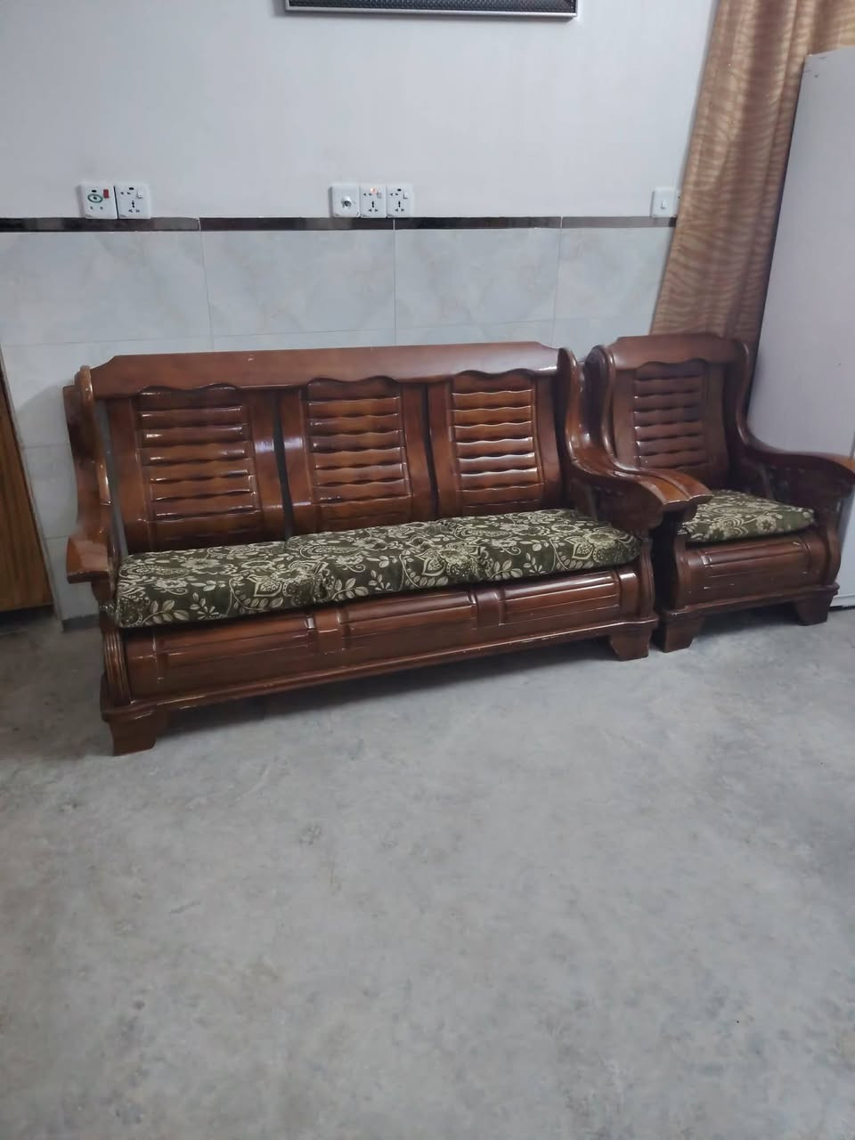 للبيع 7 مقاعد للبيع 350


**إذا كنت صاحب هذا الإعلان وتريد حذفه لأي سبب، رجاءا أرسل رسالة إلى الدعم الفني**