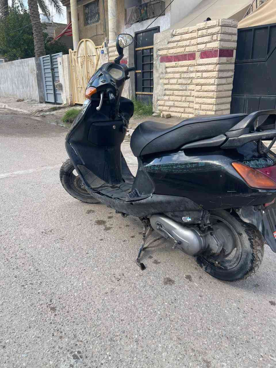 سلام عليكم ورحمه الله وبركاته
دراجة سبيسي للبيع ياباني  الدراجة خير من الله مكينه ناعمة كهربائيات كلها شغاله محركة نظيف وما بيه اي نقص العنوان بغدادحي الجهاد   رقم الهاتف ***********
السعر 450 وبيه مجال
