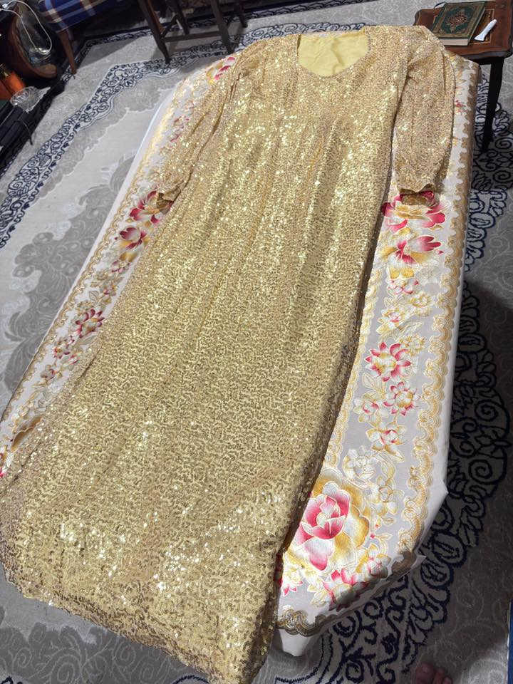 فساتين قياس 44-48-46 الي تحب تتواصل على الرقم *********** واتساب
