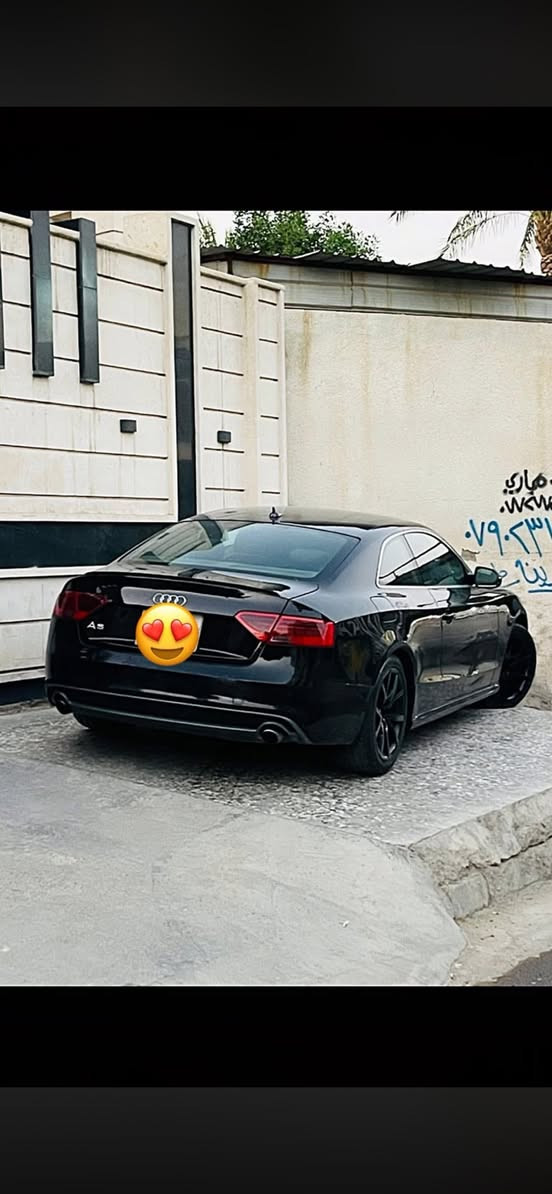 اودي A5للبيع كواترو
موديل 2012 
محرك2.0تيربو
 قتصادي

مواصفات sline معروفة دفع رباعي طيارة ✈️ 
ادامة كاملة 👍
نوزلات جدد اصلي 
ثلاجة جديدة 
مراوح جدد
تخم تاير جديد 🛞
بانزين كلة محسن ⛽️
غرفة جديدة 💺😅
رقم اربيل تريد تحويل تريد وكالة حاضر مكاني بغداد الزعفرانية السعر135وبيهة مجال 
هاتف *********** اتصل وبيك خير وتدلل تعليق ما ارد 👍
