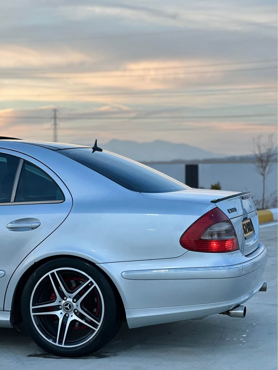 ماشاءالله لەماڵی هەموولایەک 🤲🧿2005 .320 V6 . Avantgardeمەرخوب  .دەبڵ گێڕ.
 .سوکان بیلاد .پانۆ ڕاما . قاپات مواسەفات 
  مەنەفێست باشماخ2022داخڵ بوە . سەیارەکە ئەروپیە دوبەی نیە بەشەرت  
مەکینە و گێڕ تەبریت ساردوگەرم بڕاوەو موس دەحموو لێدراو بەشەرت .کارەبای بەشەرتی کۆمپیتەر  ماشاءالله سەیارەکەزۆر  لەرسمەکان جوانترە    
بۆیاخ .حیزام بەشەرت 
سحر٧٨ مەجالێکی برایانە 
شوین رانیە 
 واتس ئەپ.فایبەر *********** رانية, السليمانية
