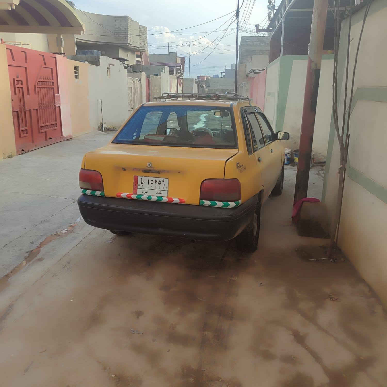 سلام عليكم 
سايبه 2009 بدون ضرر كير محرك شرط ويرمنيه شغاله هيئه وغرامه صفر سنويه 2027 صاحبه الشرعي بالرشيديه شرط الوكاله وتحويل مكان السياره شريخان 
رقم الموبايل :***********
