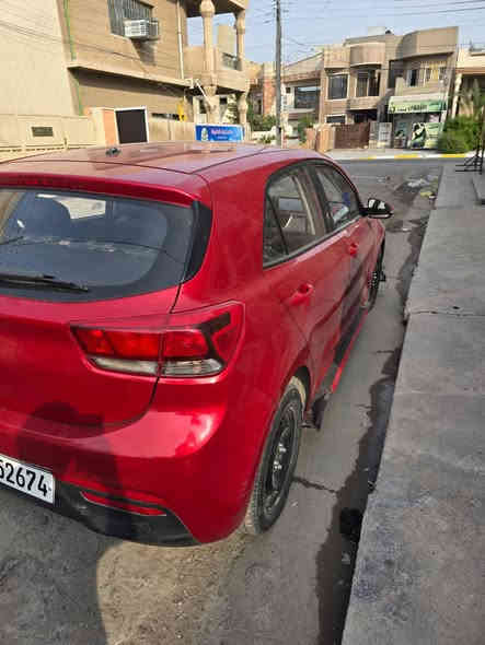 كيا ريو ٢٠١٨ خليجي 
مواصفات 
مثبت سرعه
تحكمات ستيرن جهتين 
مري كهرباء 
مانع انزلاق 
لايتات زنون
دبل ايرباك
كشنات جلد 
مكينة ١٤٠٠ دوش 
كير ايتي ٦ سرع
تبريد ثلج
ماشية ١٧٧.٠٠٠ كم (قابل للزيادة)
الضرر : الدعامية الخلفية 
وعندي البنيد مزروف  فقط 
السعر ١١٠ وبيه مجال 
مكان سياره بغداد 
***********
