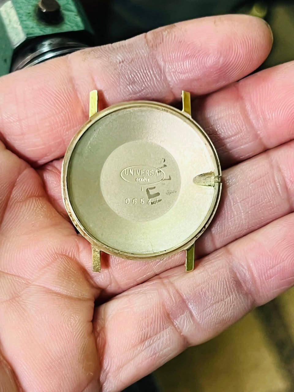 ساعة رجالية من الذهب  عيار 18 قيراطًا من يونيفرسال جنيف كوين، قطرها 34 مم، مينا ذهبي، تعمل بنظام التعبئة اليدوية 
مزاد ليومين


**إذا كنت صاحب هذا الإعلان وتريد حذفه لأي سبب، رجاءا أرسل رسالة إلى الدعم الفني**