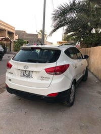 تاكسون 2011 فول 1/1 رقم بغداد  07728406279
