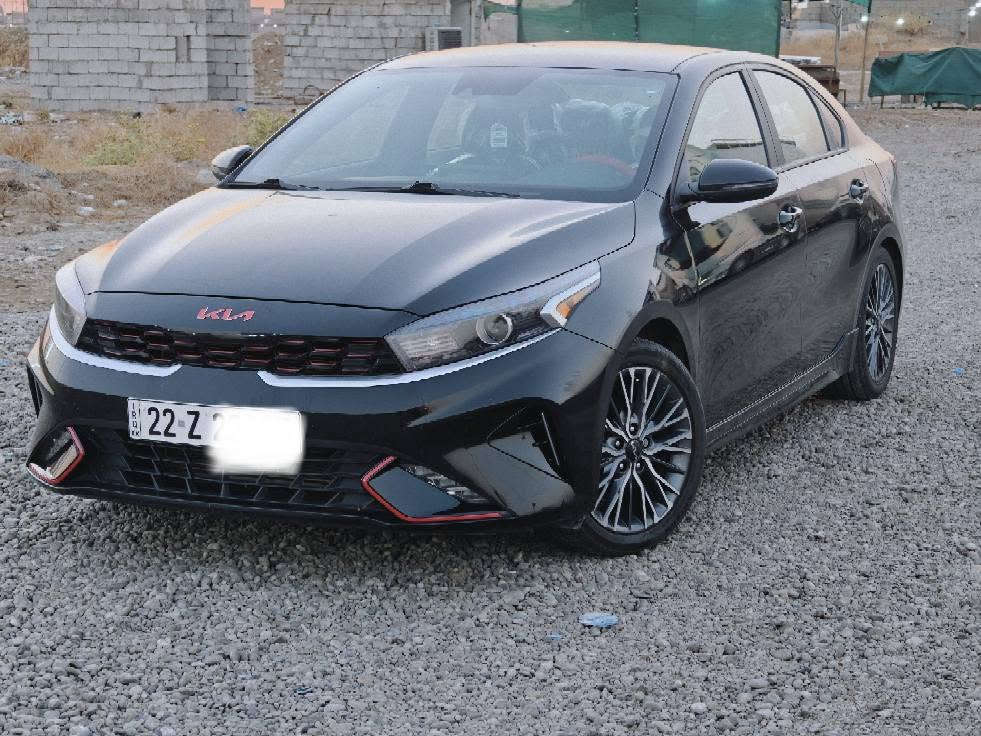 السلام عليكم للبيع سياره فورتي موديل 2023  GT Line فوووول الاخير ما عده فتحه 
محرك 2000 دوش سياره ماشيه فقط 44 الف 
يعني زيرو على وضع الشركه بجم كبس سياره تعتبر كلين فقط باب مبدل نفس اللون وكاله 
رقم اربيل دولي تحويل ثاني يوم او وكاله شنو تحب بل خدمه 
مواصفات السياره 1 بصمة تشغيل 
2 بصمه ابواب عدد ثنين 
3 تشغيل عن بعد 
4 شاشه كبيرة
5كامرة دوارة
6رادار امامي 
7رادار خلفي 
8رادار جانبي 
9نقطه عمياء
10وضعيات قيادة 3 نورمل سبورت ايكو
11 كار بلي+ اندرويد اوتو
12 مانع انزلاق 
13 فوول تحكم ستيرن 
كل المواصفات الحلوه بيهه 
شرط اذا مو تصعدهه عبالك زيرو تاخذهه بلاش 
رقمي *********** حلة, بابل
