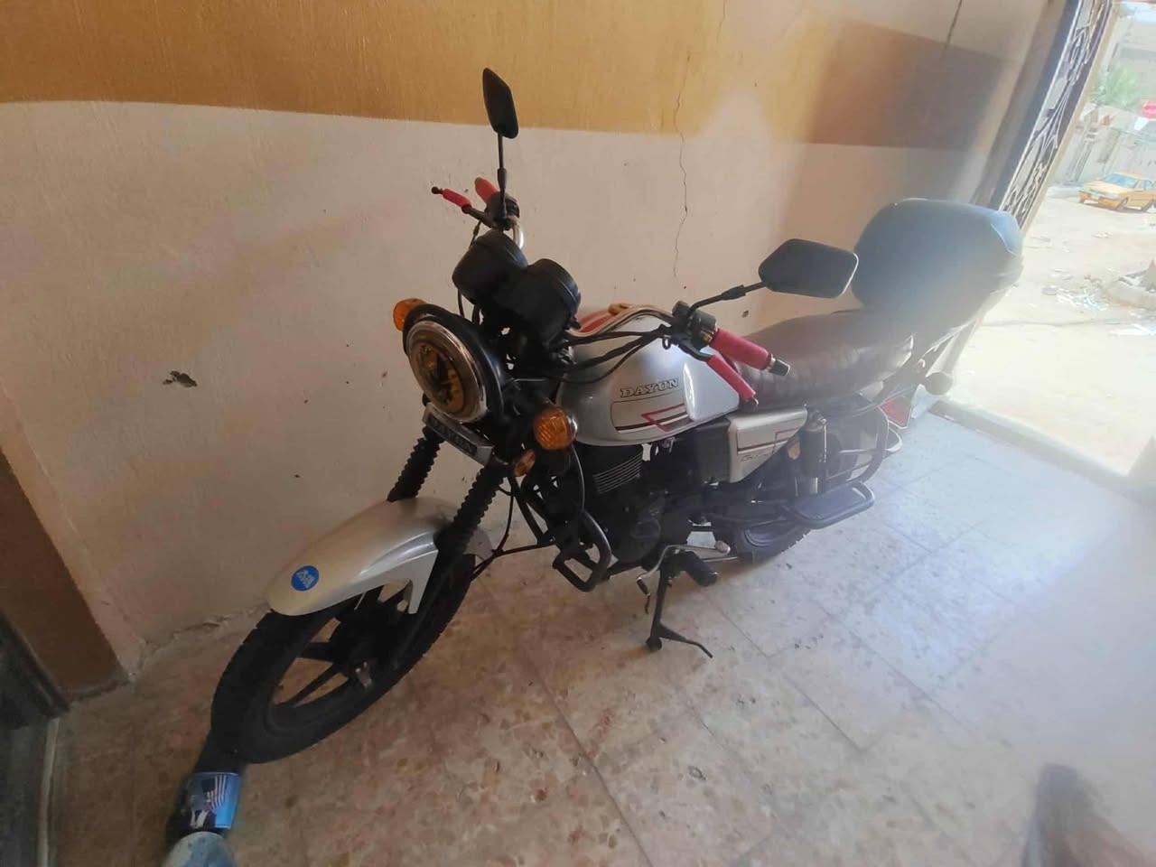 السلام عليكم
دراجه دايون نفخ موديل 21 أوراق اصولي
السعر مليون و500بيها مجال 
الدراجه مابيها اي نقص العلم جانت مضمومه الدراجه


**إذا كنت صاحب هذا الإعلان وتريد حذفه لأي سبب، رجاءا أرسل رسالة إلى الدعم الفني**