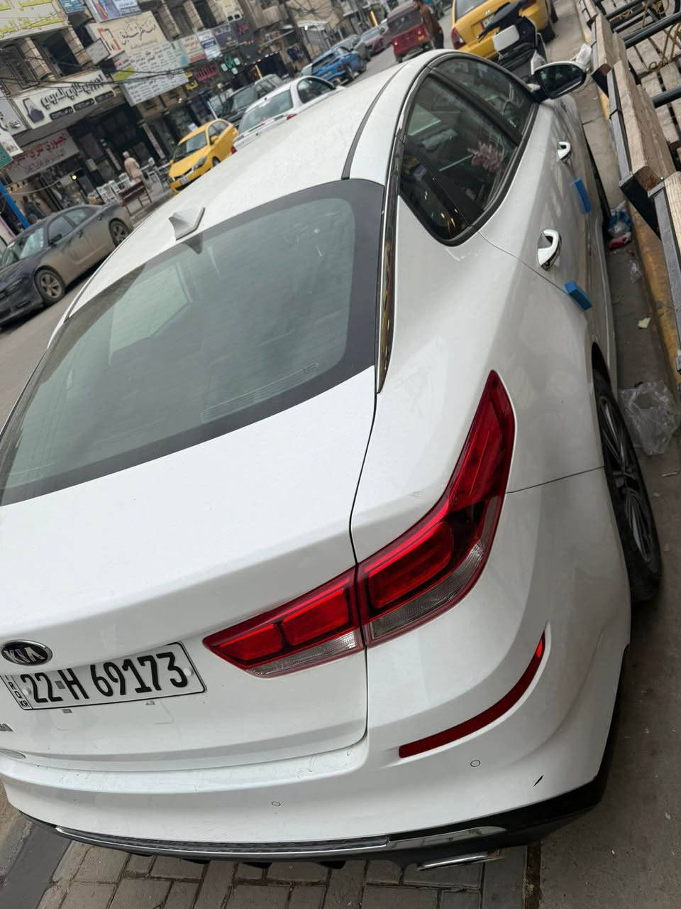 السلام وعليكم كيا اوبتما موديل 2019 ماشية ( 27 ) السياره جديده جديده وارد امريكي حادثهه جاملغ فقط محرك 2400 gdi السياره استخدامة كلش قليل وتجي وتشوف بعينك مكفوله من كلشي عدا الجاملغ الايمن فقط السياره رقم اربيل بسمي تحويل ثاني يوم السنويه بيهه 5 سنين وتخلص وبشرط من تشوفهه بعد احلى منالصور حته نشرتهه بدون غسل السعر 157 مكاني الدوره الميكانيك *********** بغداد, العراق
