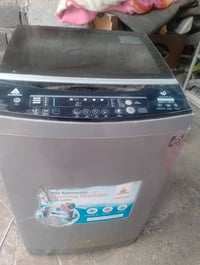 غساله الحافض 14 كيلو ب150 بيه مجال بسيط شغاله كلشي مابيه الدوره ابودشي...