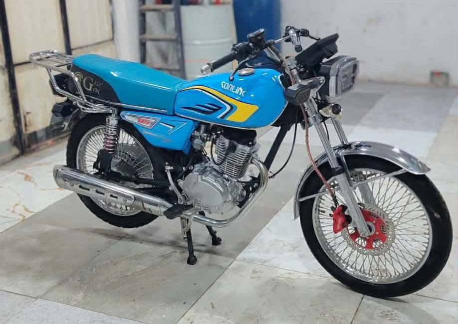 سلام عليكم دراجه سونك للبيع 24شكل ال25بعدهه عله وضع الشركه السعر 650او بي مجال الدراجه خير من الله خاص او اتصل ***********
