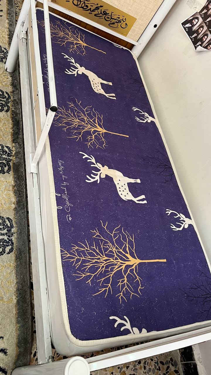 السلام عليكم
جرابي للبيع نظاف 
وحده نفر جبيره سعره ٥٠ 
الثانيه وسط عمر ٨ سنوات مع الدوشك سعره ٥٠ 
حي الوفاء 
***********
