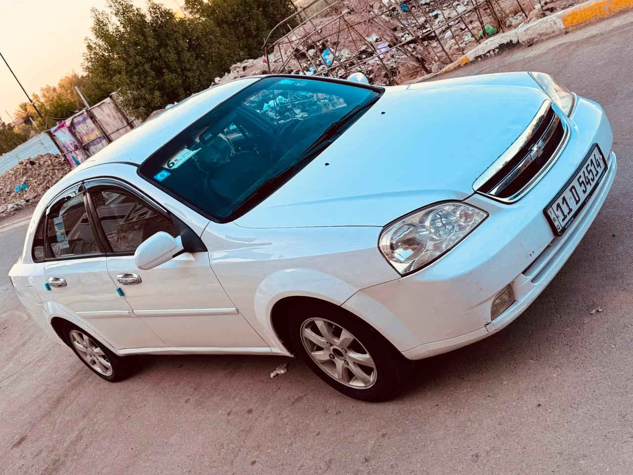 اوبترا ٢٠١١ رقم بغداد باسمي 
بيها قطعتين السونار موجود بالمنشور 
مكاني بغداد 
السعر 70 $ وبيها مجال 
***********
