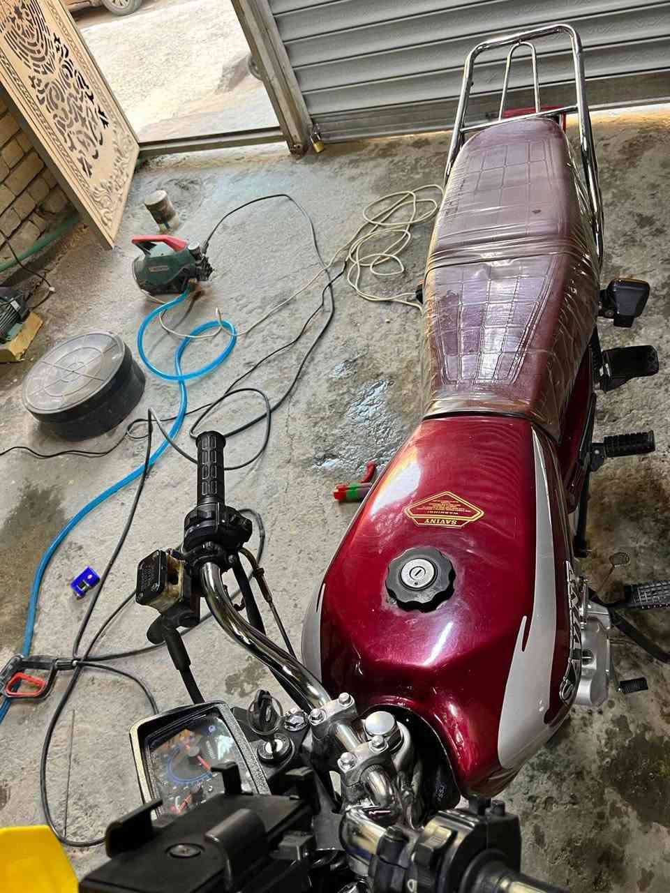 دراجه سافان 5 كير موديل 22 دراجه نظيفه مثل بل صور سعرها 600 وبيها مجال بسيط رقمي *********** مكاني بغداد الثعالبه
