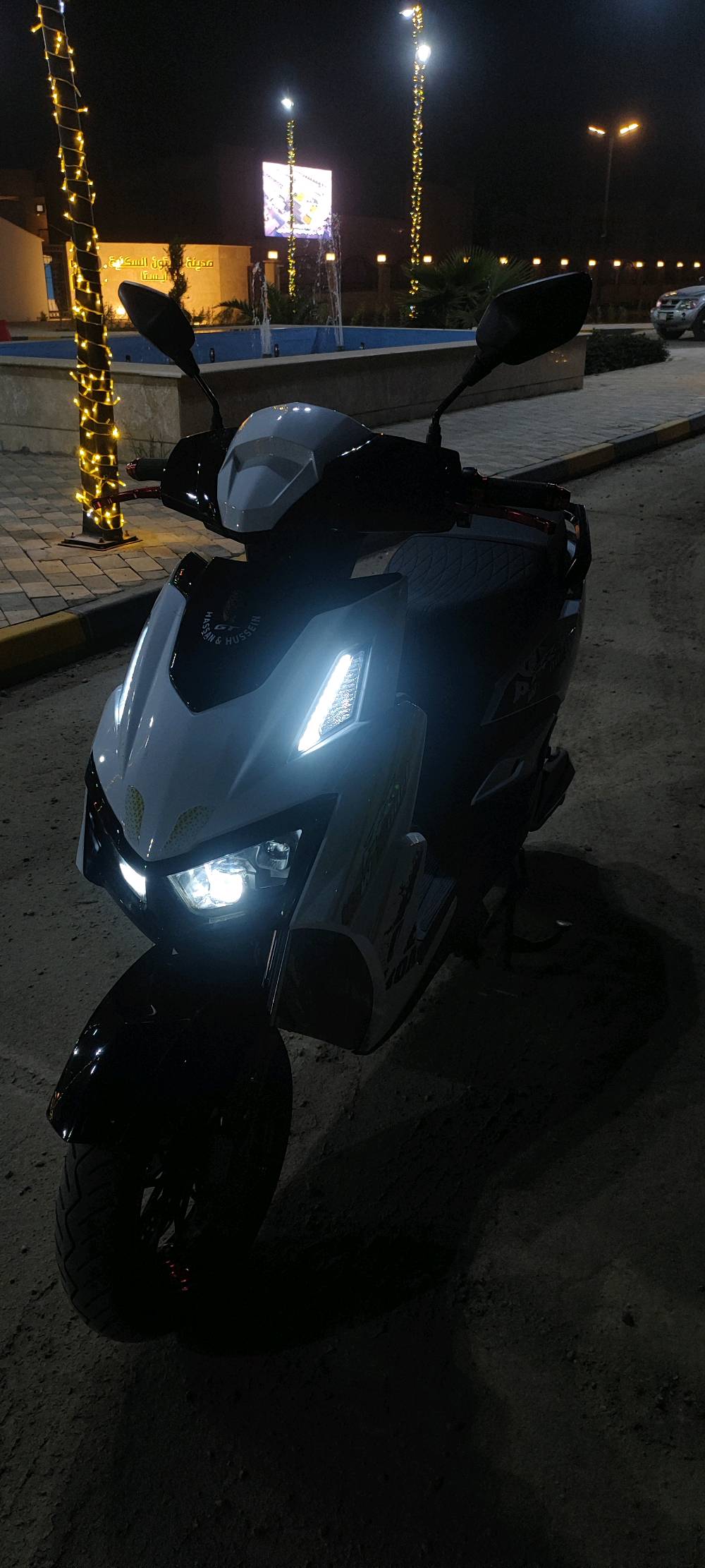 دراجه شحن للبيع❗
دراجه سكنز GT
(المواصفات)
1-بطاريات ليثيوم.⚡
2-لايت عالي+ناصي.💡
3-ملف (2000W. )
4-سرعه تقريباً70.
5-شحن تكفي لمسافات طويلة.
6-نظامp.
7-نظامR.
8-سماعه تحكم يد.
9-نظام حمايه من السرقه.
10-نظام تثبيت سرعه.
11-بريكات هيدروليك.
ــــــــــــــــــــــــــــــــــــــــــــــــ
الدراجه نضيفه وكهربائيات شغاله كلهة نقص مابيهة
للاستفسار.*********** فقط عل خط .
)عنواني. بغداد ابو غريب.)❗