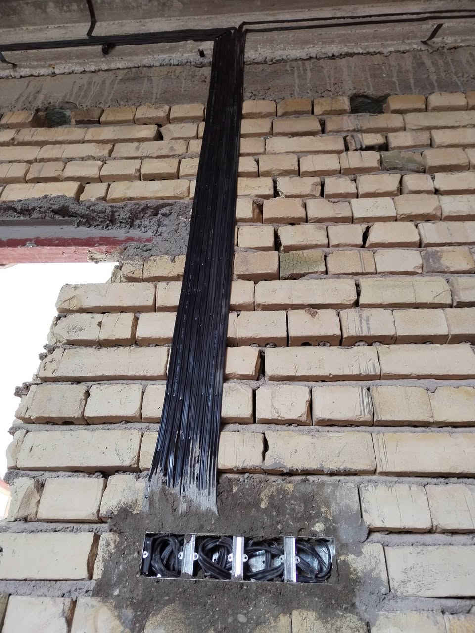 في #كربلاء

. تأسيس كهرباء + ماء 
. فحص وصيانه الأعطال 
. صيانه وترتيب البوردات
.  مع ضمان العمل للزبون 

محمد الكهربائي / ***********
