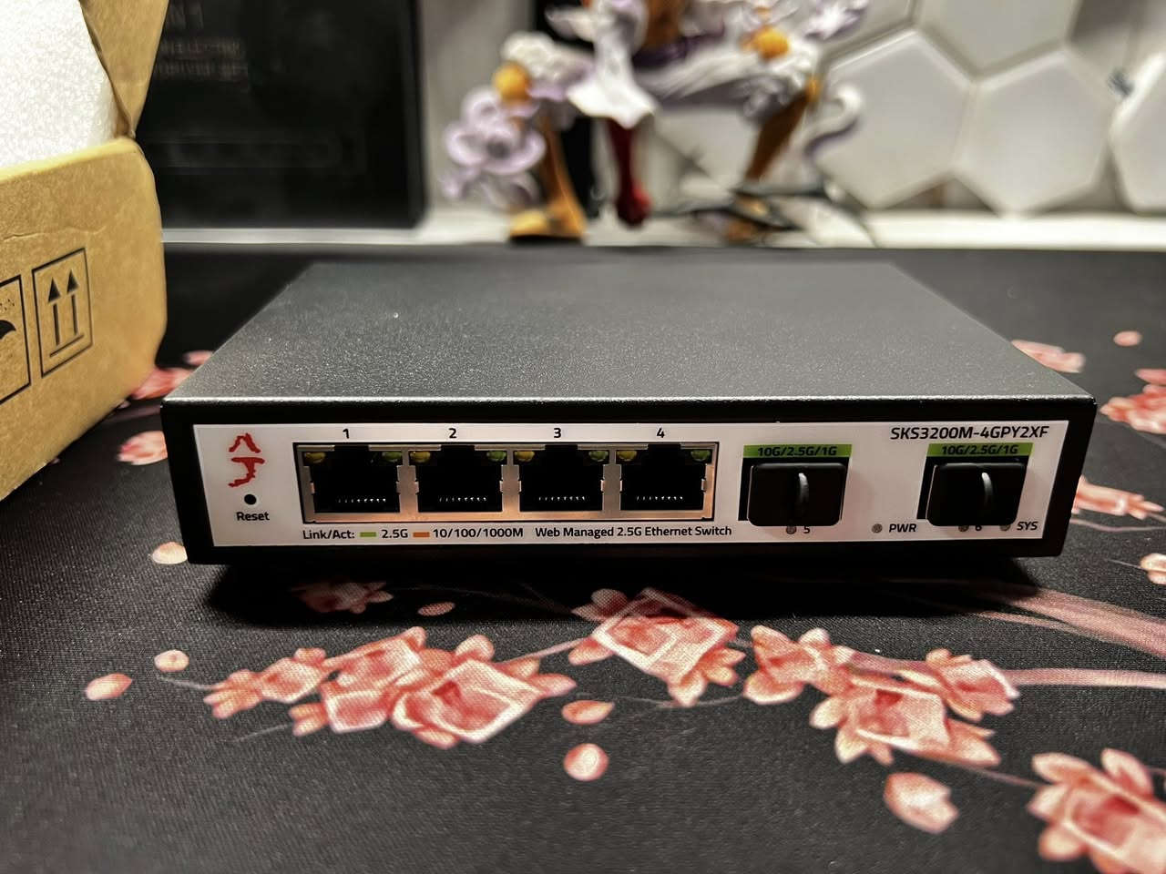 مفتاح إيثرنت مُدار عبر الويب بأربعة منافذ بسرعة 2.5 جيجابت، مزود بمنفذي SFP+ بسرعة 10 جيجابت، مفتاح شبكة بسرعة 2.5 جيجابت، موزع عالي السرعة، موزع، هيكل معدني، يُثبت على سطح المكتب أو الحائط


**إذا كنت صاحب هذا الإعلان وتريد حذفه لأي سبب، رجاءا أرسل رسالة إلى الدعم الفني**