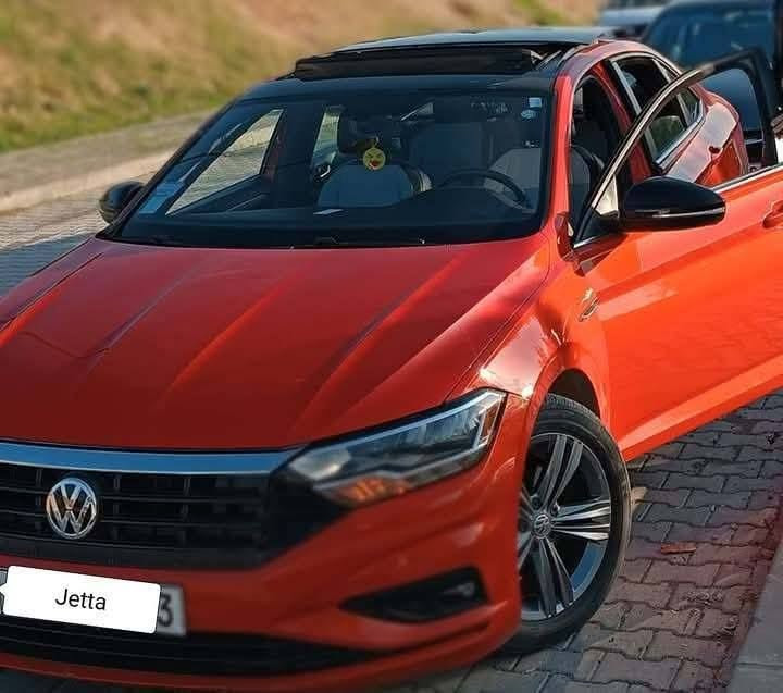 للبيع | فولكس فاغن جيتا R-Line موديل 2020

🚘 السعر: 167 قابل للتفاوض بالمعقول
📍 مكان السيارة: كركوك أو السليمانية
📞 للاستفسار: ***********

معلومات السيارة:

- فئة R-Line
- رقم السليمانية
- ماشية 55 ألف ميل
- محرك 1.4 تيربو
- ضرر جانبي سابق (باب السائق والباب الخلفي للسائق) وتم تبديلهما بأبواب أصلية من الشركة.

المواصفات:
✅ تشغيل عن بُعد
✅ تحكم بالستيرن
✅ مثبت سرعة
✅ أنظمة قيادة متعددة
✅ شاشة لمس كبيرة تدعم Android Auto وApple CarPlay
✅ بانوراما سلايد
✅ شاشة عدادات
✅ بصمة تشغيل وفتح وغلق الأبواب
✅ غلق جميع النوافذ من خلال البصمة
✅ رادارات أمامية وخلفية مع حساسات
✅ كاميرا خلفية
✅ تدفئة للمقاعد والستيرن
✅ تبريد ممتاز
✅ وباقي المواصفات المعروفة لفئة R-Line. تدعم هذه الفئة عادةً محرك 1.4 تيربو مع Apple CarPlay وAndroid Auto، إضافة إلى العديد من تجهيزات الراحة والسلامة.

🌟 للنشر والاستفسار عن بيع وشراء السيارات، تابعوا الصفحة وأرسلوا تفاصيل سياراتكم، والنشر مجاني.
