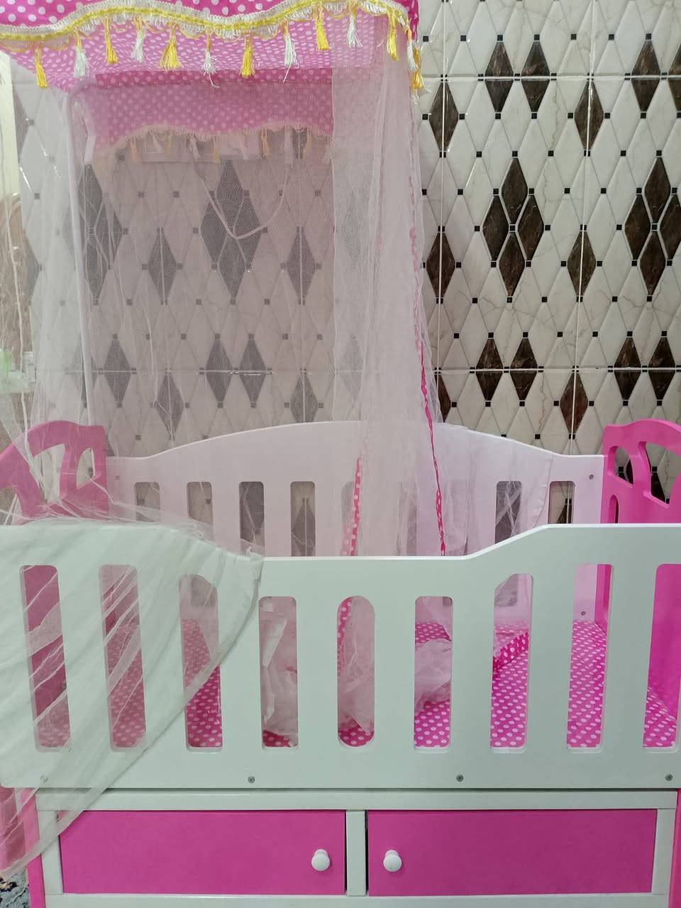 سرير نوم اطفال جديد غير مستعمل للبيع


**إذا كنت صاحب هذا الإعلان وتريد حذفه لأي سبب، رجاءا أرسل رسالة إلى الدعم الفني**