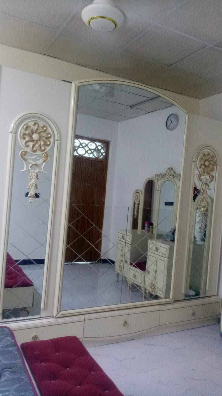 السلام علیکم غرفه ترکیه 7 قطع عنواني حي ميلاد شارع عشرين قرب الطاقه السعر خاص للاستفسار واتساب او اتصال ***********
