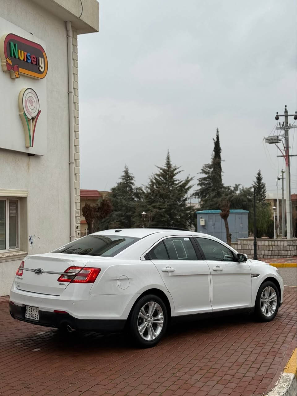 فۆڕد تۆرۆس  مۆدێل ( ٢٠١٣ ) نیڤا 
 مواسەفات / SEL
‎نموونە لە پاکی و جوانی سفری ئێرەیە

مەکینەی تەنانەت بۆ واتەر پەمپیش نەکراوەتەوە

خلیجی شەریکەی نیڤا , ناو زەرد ، سڵاید ، شاشە گەورە ، ٣ شاشە ، شەغال ، تەبرید لەمس ، تەبرید سەر سوکان ، سوکان ڤۆڵیۆم ، تحدید سرعە ، کوشن کارەبا ، حاسە ، ئاوێنە هیتەر ، ئاوێنە فۆتۆ ، ئاوێنە کارەبا ، کۆدی دەرگا ، جام ئۆتۆ ، حاسەی تایە ، لایت ئۆتۆ ، دژە خلیسک ، سیستەمی کۆمپیوتەریە خۆی  چێکی خۆی دەکات ٩٩هەزار  ڕۆشتووە ،  

   رەقەم و سەنەوی تازەیە تا ٢٠٢٩ یەک دینار مەسرەفی تیا نیە هەموو شتێکی بە شەرت

     

نرخ١٢٨$ $ مەجال  

0771 833 4419
***********
*********** السليمانية, العراق
