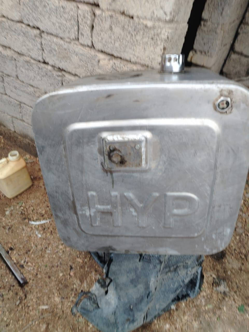 تانكيات كنتر للبيع مع تحويرتهن وتانكي هيدروليك لوري للبيع المكان ال بدير للستفسار الاتصال على الرقم ***********
