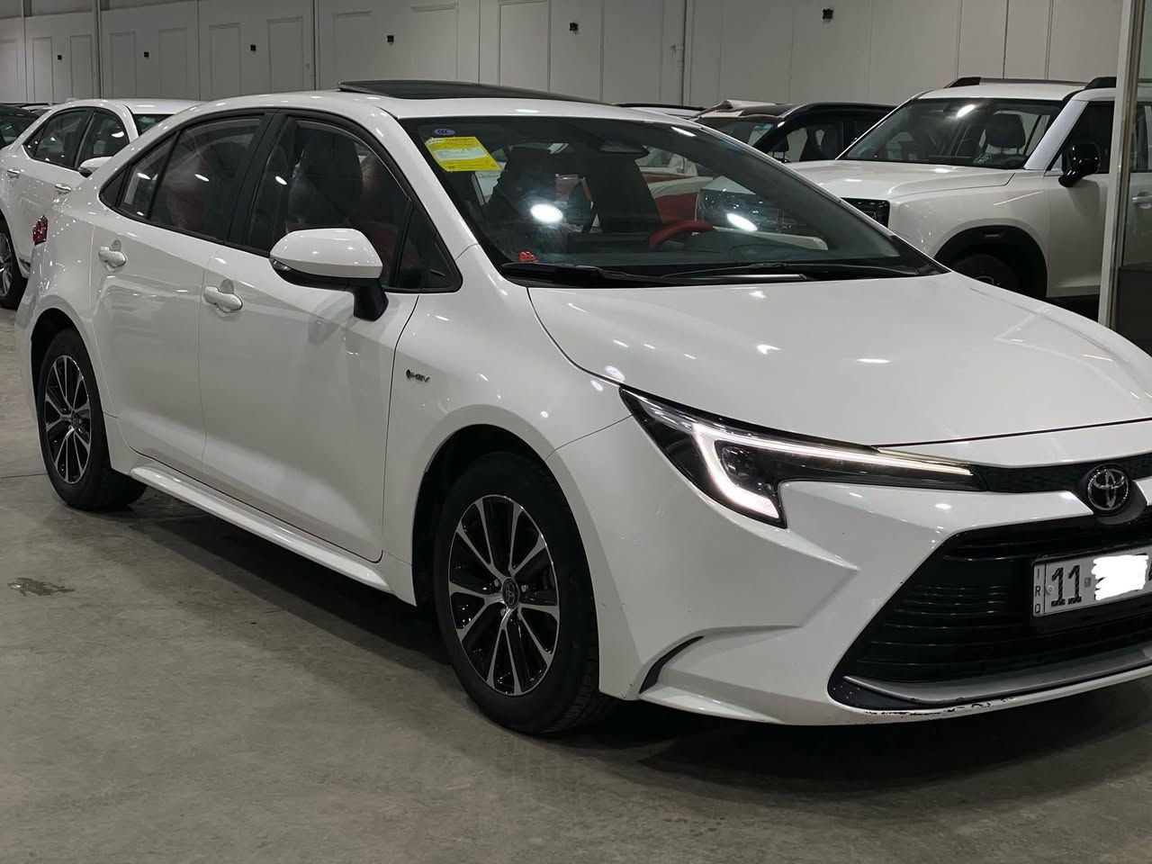 تويوتا كورلا 2025هايبرد ماشيه 40الف ورقم بغداد
الجديد وتحويل مباشر 

السيارة فول مواصفات 1/1 كرسي كهرباء
و داخل لون احمر و اسود جلد اصلي وفتحة 
السيارة مكفولة كفالة وابيع شرط السونار و
السيارة مفحوصة سونار موجود سيارة جديد
السعر هو 12000$ الف دولار
و بيه مجال حك الجية ومكاني بغداد ورقمي 
للاتصال او استفسار ‏‪0773 267 8410‬‏
واتساب هم موجود 
السيارة بصمة و سلايد و كرسي كهرباء و 
داخل لون احمر و اسود جلد و رادار امامي
وتثبيت مسار و وكامرة خلفية و دشبول 
ديجتال و شاشة كبيرة و اوتو هولد وهاند بريك لمس وبعد هواي مواصفات
