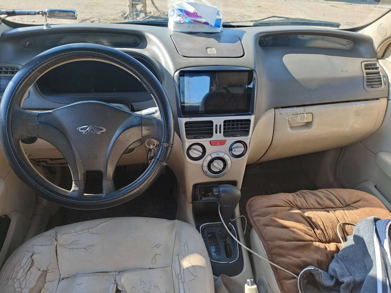 السلام عليكم سياره شيري موديل 13فلاوين گير ومكينه كورله 90 سياره تخم تاير والگشر گدام العين  مصفره مرور وهيئه تحويل مباشر رقم انگليزي بغداد مكان السيارة بغداد أبو غريب  السعر.  28 الشراي يتصل متواجد ع الماسنجر الرقم (***********)
