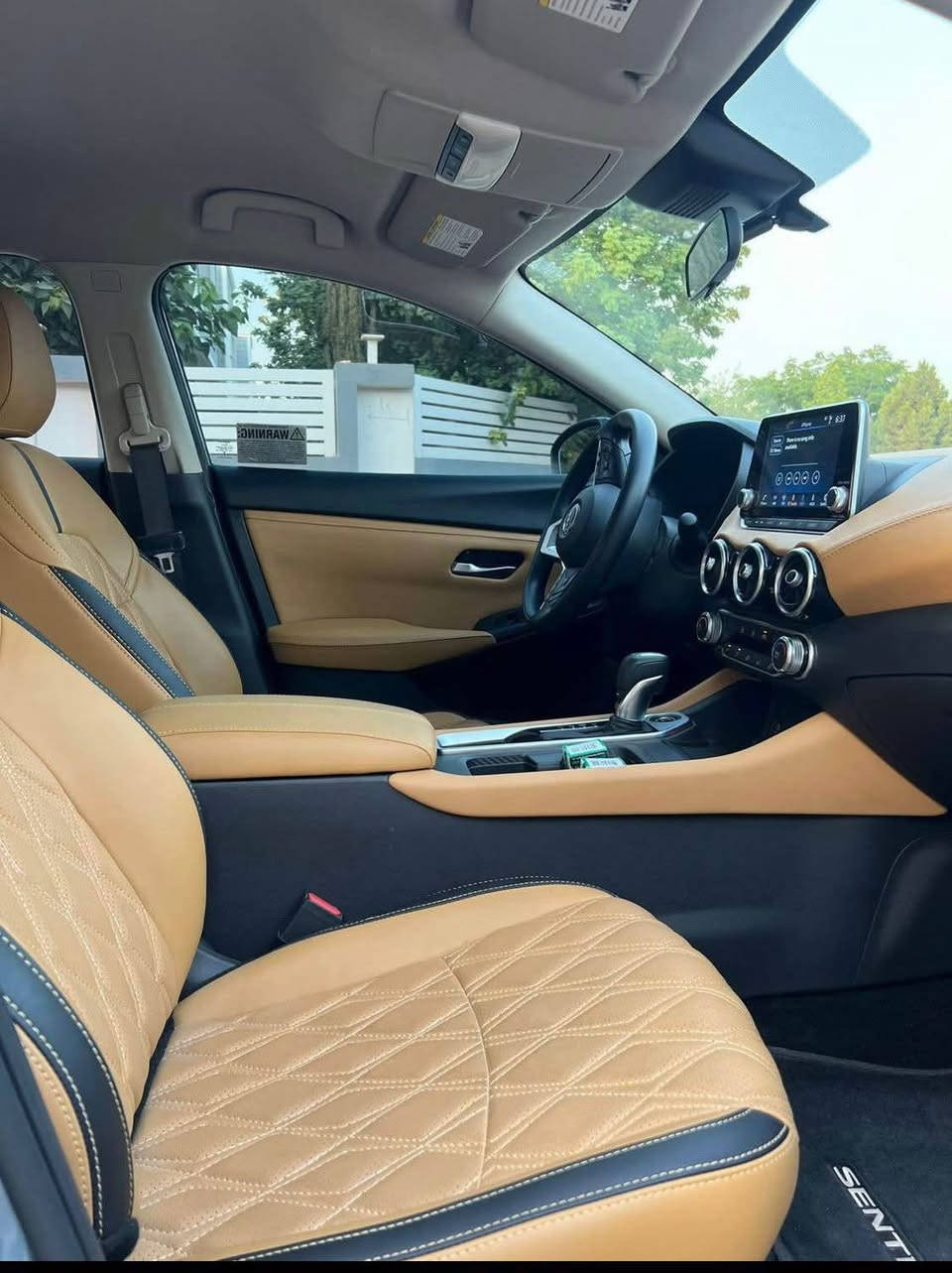 نيسان سنترا 2024 SV للبيع 
​✅ زيرو جديدة (16 كم) - فول مواصفات -
​🚘 التفاصيل والمواصفات الأساسية
.
​اللون: سمنتي مميز.
​المسافة المقطوعة: 16 كم فقط! (بحالة الزيرو).
​الحالة: ضربتها بسيطة (موضحة بالصور).
​الموقع: ديالى / بعقوبة.

​تأتي السيارة بمواصفات:
​حساسات أمامية وخلفية.
​نظام التوقف التلقائي (Automatic Braking).
​كروس (مثبت) لتحديد المسار.
​تنبيه ومنع الخروج عن المسار.
​🛋️ الرفاهية والراحة الداخلية
​مقاعد (كشنات) جلدية فاخرة.
​نظام تبريد وتدفئة كامل (فول).
​أشاير مدمجة في المرايا الجانبية.
​وجميع المواصفات الأخرى المعروفة لفئة SV.

لسيارة بدون إيرباك (لا ستيرن ولا بردة).قطعة وحدة
​السعر المطلوب: 157 ورقة
مرقمة وجاهزة  كامل
.
​🔷السعر قابل للتفاوض.
​📞 للاستفسار

​واتساب: ***********
​هاتف: ***********
