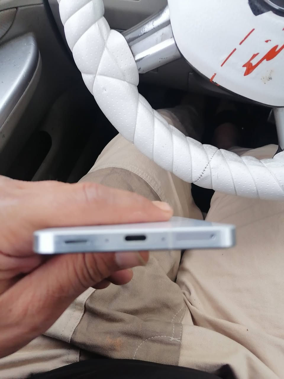 سلام عليكم ورحمة الله وبركاتة 
جهاز سامسونك gA56 5
جهاز مستخدم اقل من شهر يعني نظافة الف 
ذاكرة 256.8
شباب جهاز حيل نظيف مع ظمان6 اشهر سوفت وير ويعتبر ما مستخدم ب اساس
على سعر ادفع سعر زين وتشوف خيره


**إذا كنت صاحب هذا الإعلان وتريد حذفه لأي سبب، رجاءا أرسل رسالة إلى الدعم الفني**