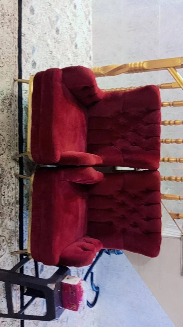 سلام عليكم..
تخم للبيع مستعمل شي قليل. ست مقاعد..  السعر 650وبي مجال قليل 
تفاصيل مراسلة واتساب.. 
***********
