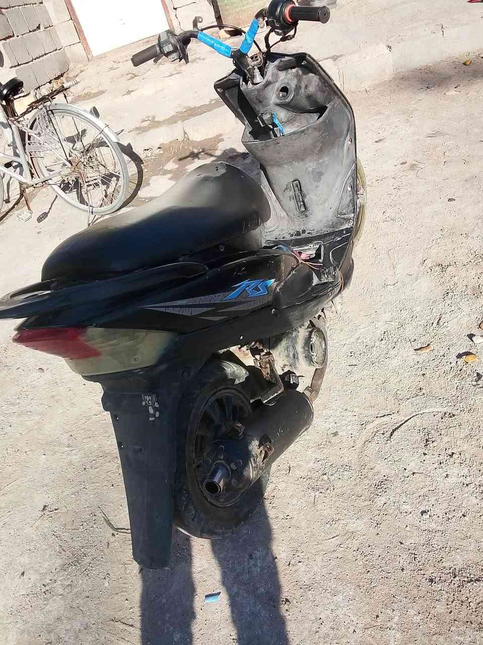 دراجه ماكس عدله بوشه 49 شغاله عوزها بس .كور. كفرات ختم واحد شاصي نضيف محرك نضيف دبلات رياضيه وصالنصه FM السعر 175 ألف وبيها مجال المكان كربلاء قرب ألامام عون لاستفسار راسلني واتساب ***********
