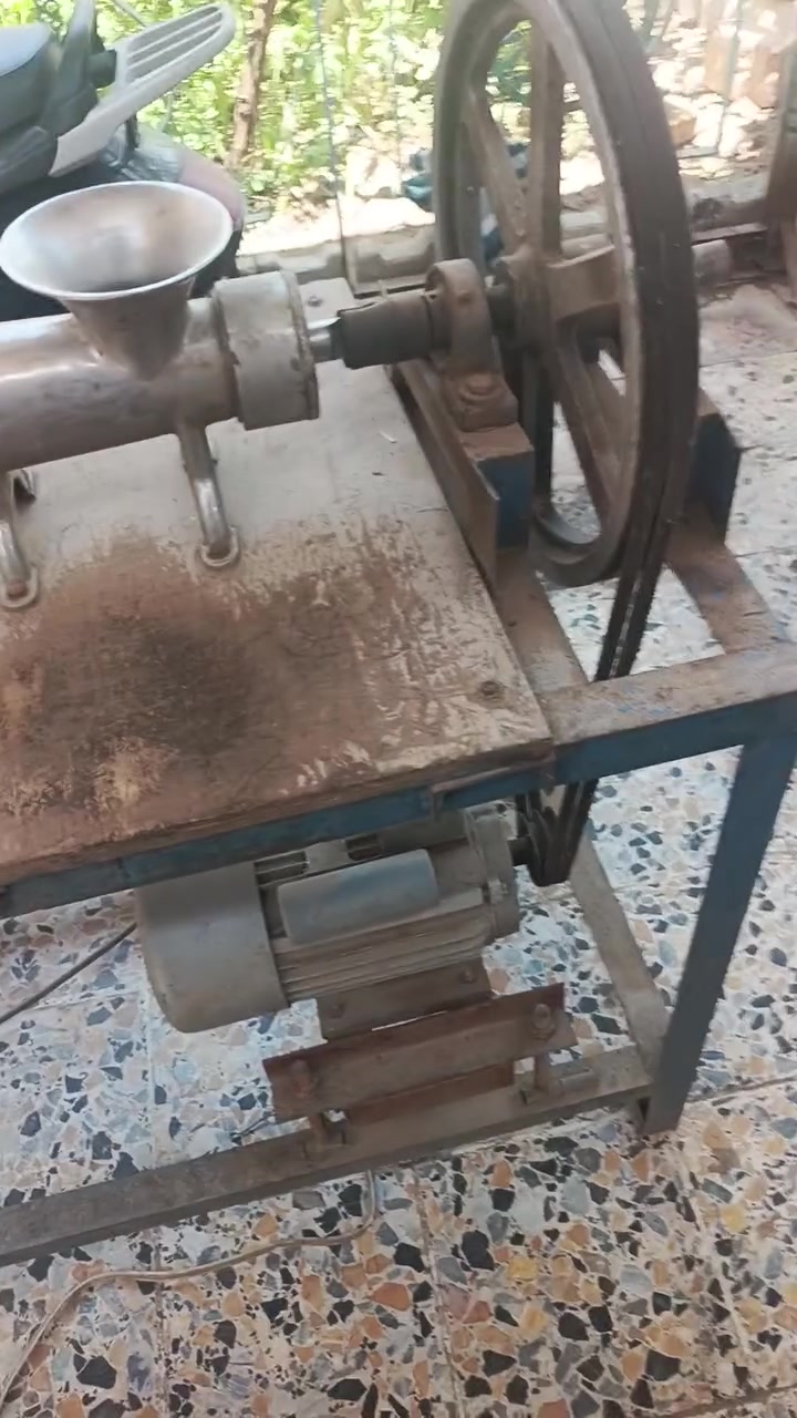 سلام عليكم مثرامه للبيع مكاني كوت *********** السعر ٣٥٠
