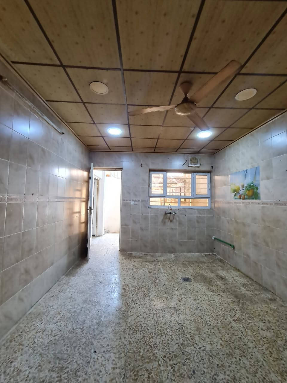 للأيجار الدار الطابق ألارضي🏠(المساحة250م)

الموقع الدار/حي البلديات قرب متوسطة الشام للبنات 

غرفتين نوم وهول واستقبال واسعة ومطبخ ومخزن وصحيات وكراج 

(بدل ايجار الدار 450الف)

للأستفسار مراجعة مع مكتب الوطن للتجارة العقارات  
العنوان الموصل حي البلديات من جهة السكر قرب سانكو مول 

أو الاتصال على الارقام التالية 
كؤرك/*********** 
أسيا /***********
