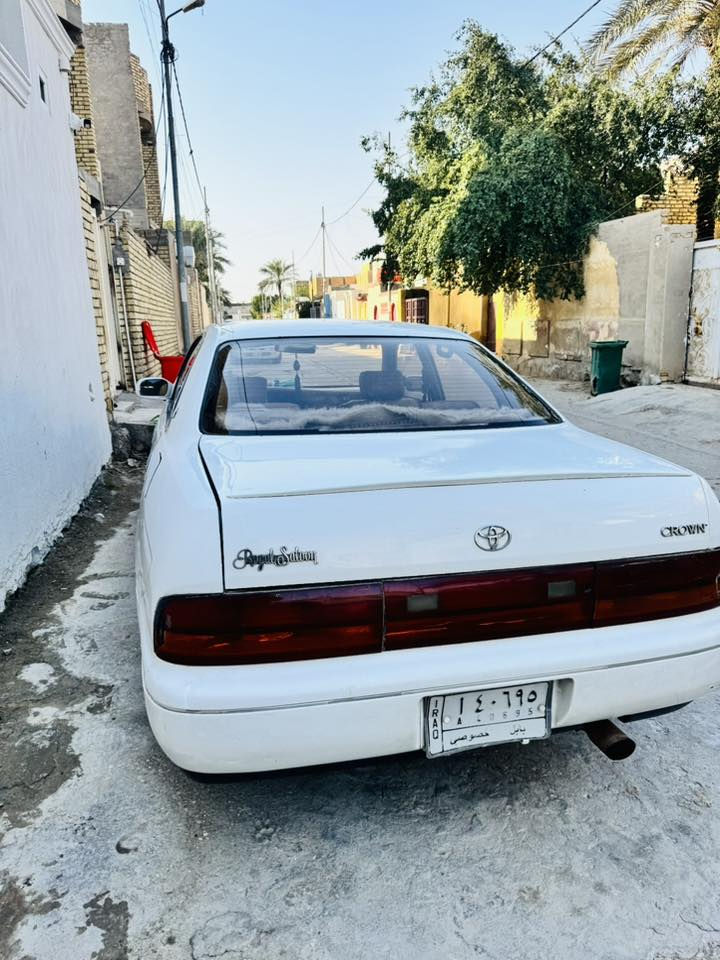 السلام عليكم 
كراون بطه متصل مديل 1994 
كهربائيات كلها شغاله 
مكفوله اصولياتها من نقل جثه كص
مكينه كير اكسن فول 
السعر 48$وبيها مجال 

مكان السياره كوت 
الشراي يتصل 
***********
