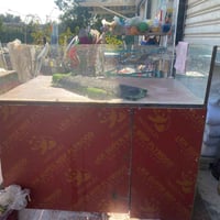 ميز عدد2 للبيع عنوان مدينه صدر 07712487588