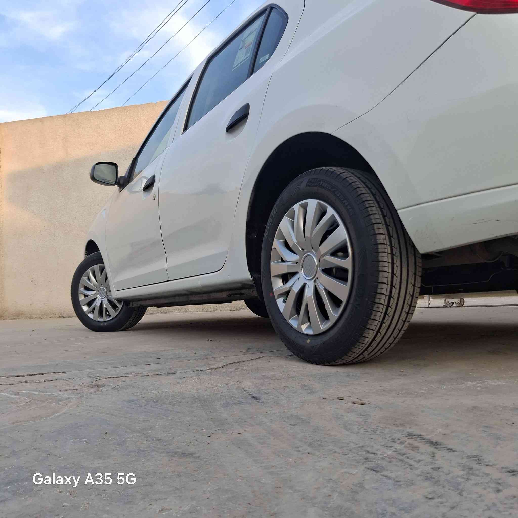 سلام عليكم
رينو سيمبول للبيع 
موديل ٢٠١٧ 
ماشيه ٨٣.الف 
مكفوله جديد
تخم تاير  كير اوتوماتيك 
رقم بغداد 
سياره على وضع شركه 
***********٢ للاستفسار 
سعر ٨٤ وبيها مجال بسيط تدلل
