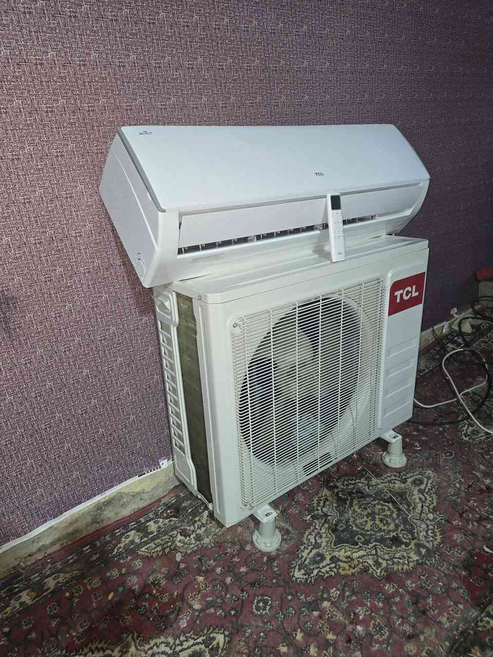 سبلت TCL طن ونص مستخدم كم شهر جهاز اخو الجديد ما مصلح وشرط الفحص نظافه 100% وكل غراضه كامله *********** بصره 5 ميل
