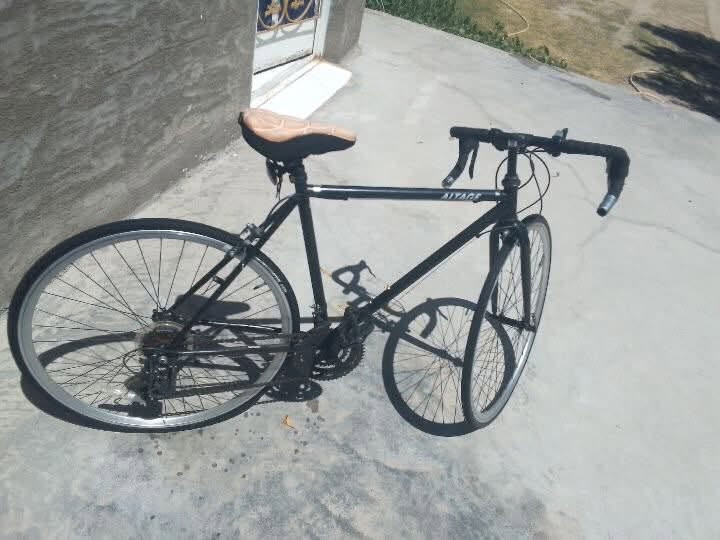 السلام عليكم

للبيع فقط 

بايسكل c700 للبيع

كله مختم بلادي

من ماركة شيمانو اليابانيه

خفيف جدا وسريع ✈

تايرات نضيفه

جاهز اي عطل مابي

 سستم شيمانو اصلي 

وياله المنيوم

السعر 220 وبي مجال للطيبين 🤍


**إذا كنت صاحب هذا الإعلان وتريد حذفه لأي سبب، رجاءا أرسل رسالة إلى الدعم الفني**
